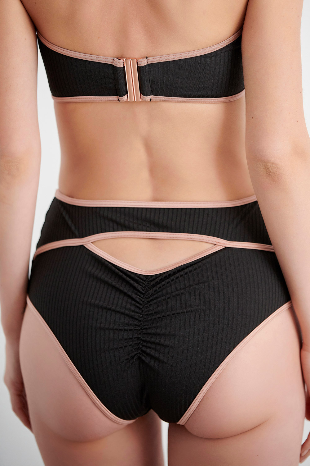 Blu4u γυναικείο μαγιό bikini σλιπ ψηλόμεσο 'Rodeo Rib'-23365068-02