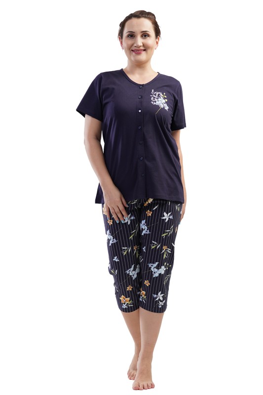 Vienetta Γυναικεία καλοκαιρινή βαμβακερή κουμπωτή πυτζάμα "Enjoy" με κοντό μανίκι και κάπρι παντελόνι Plus Size (1XL-4XL)-110170