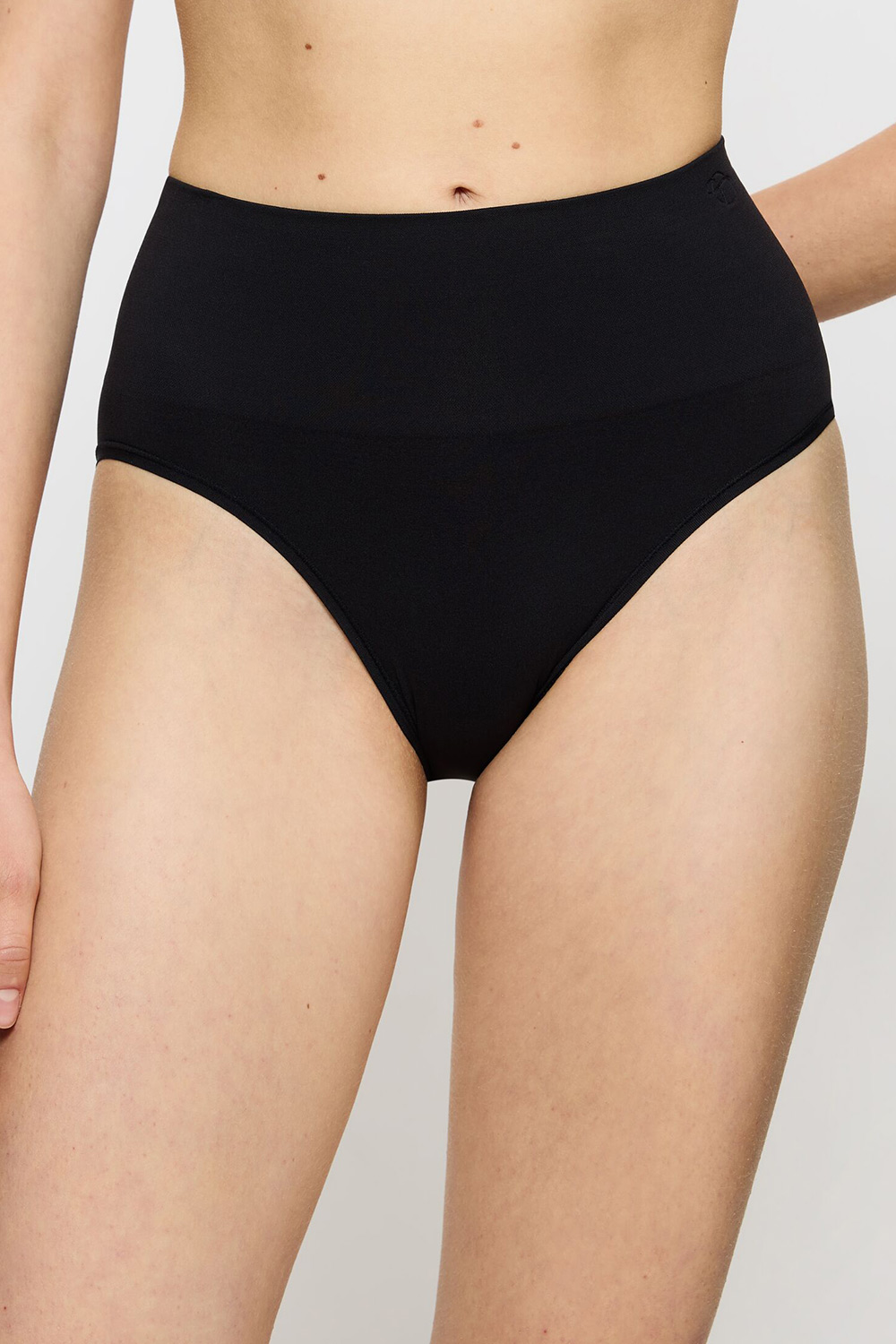 Triumph γυναικείο λαστέξ σλιπ μέτριας σύσφιξης Triumph Soft Sculpt Bandeau Maxi-10219736-0004
