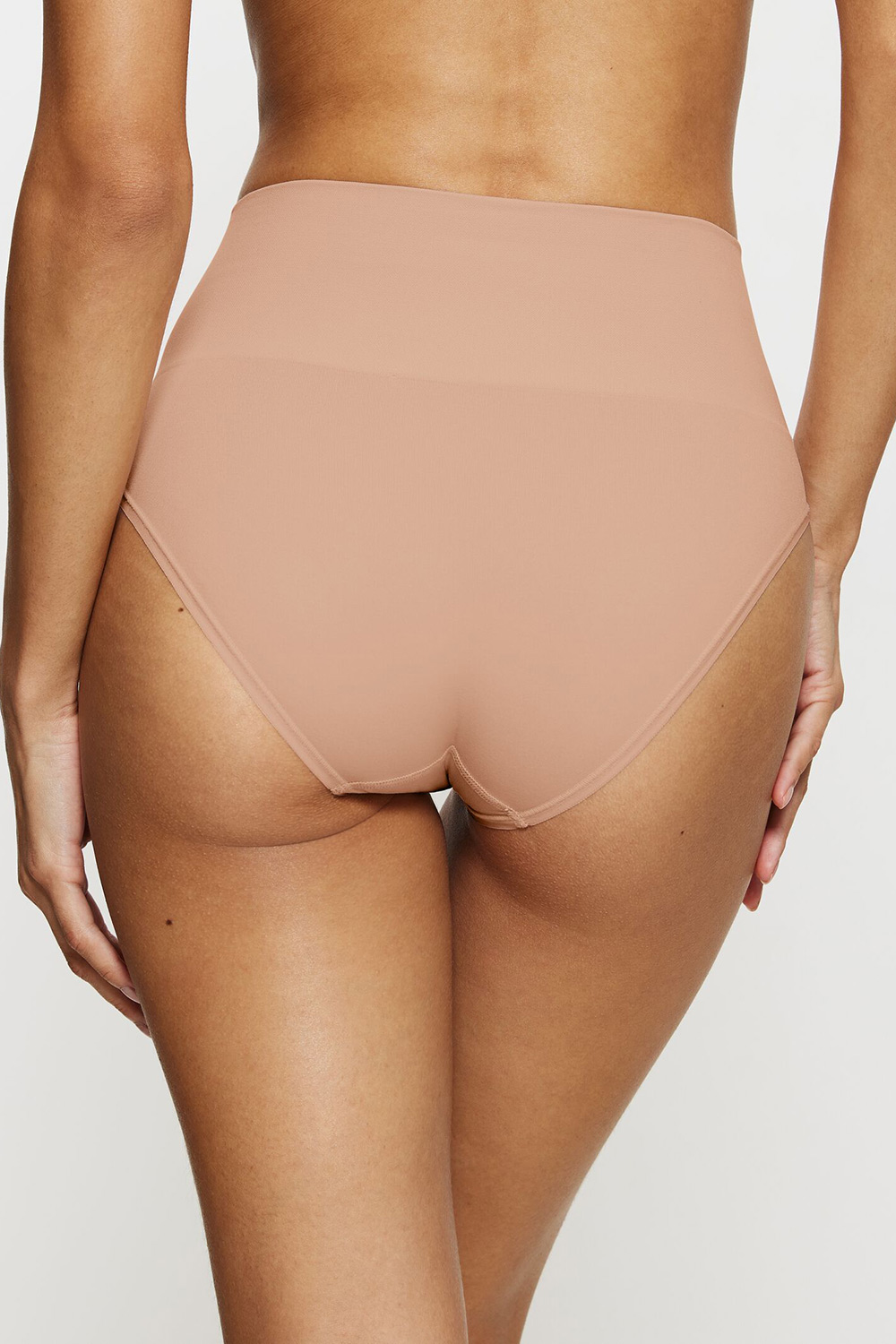 Triumph γυναικείο λαστέξ σλιπ μέτριας σύσφιξης Triumph Soft Sculpt Bandeau Maxi-10219736-00EP